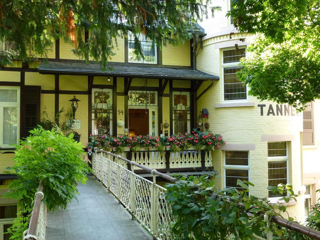 Hotel Tanneck Баден-Баден Экстерьер фото